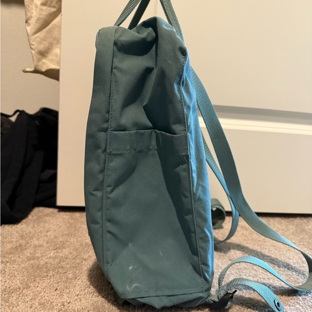 Fjallraven Backpack - Picture 3 of 6